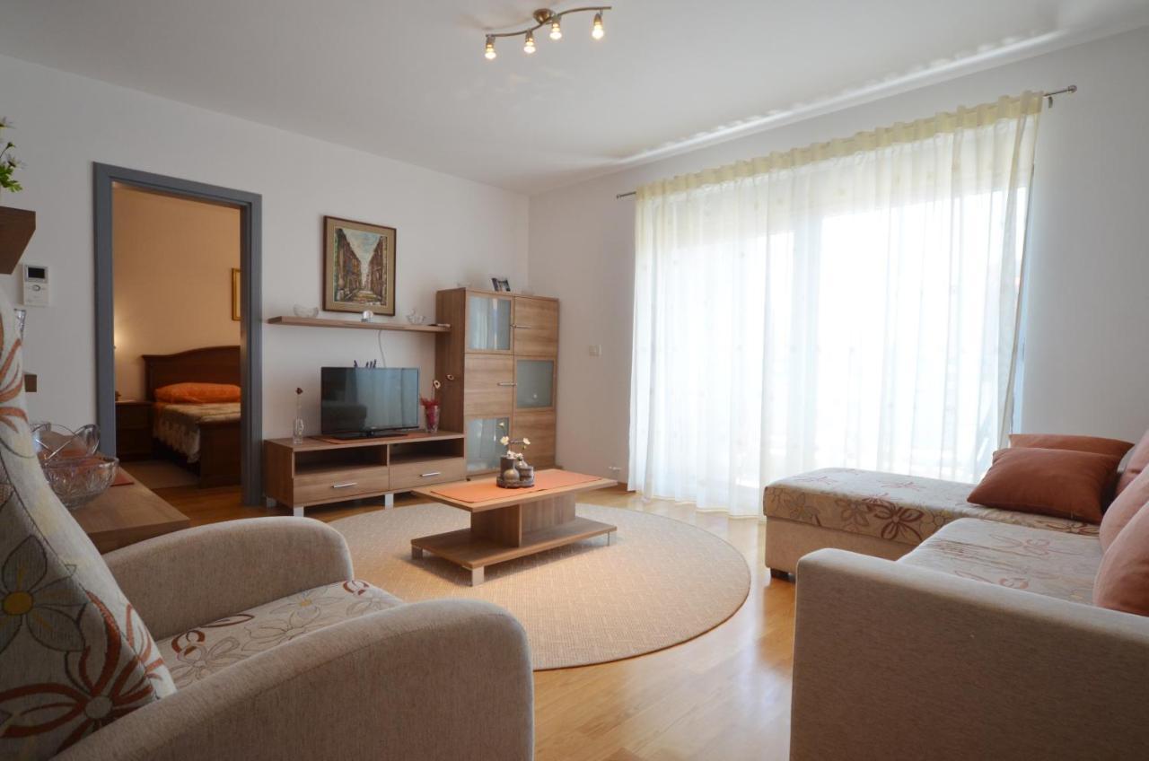Apartment Emma Rovinj Exterior photo